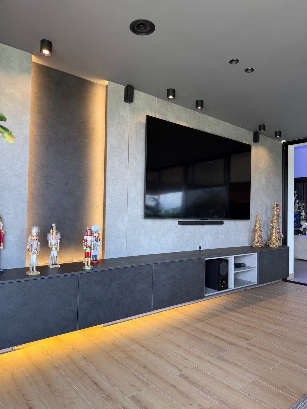 Centro de entretenimiento obelisco