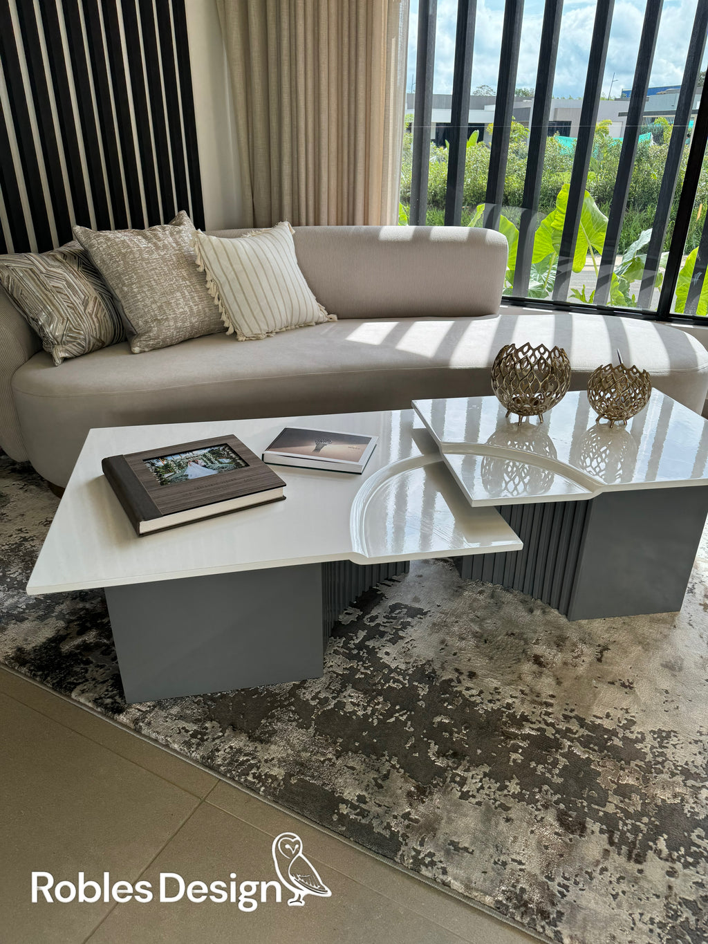 Sofá italia, sillas Mónaco